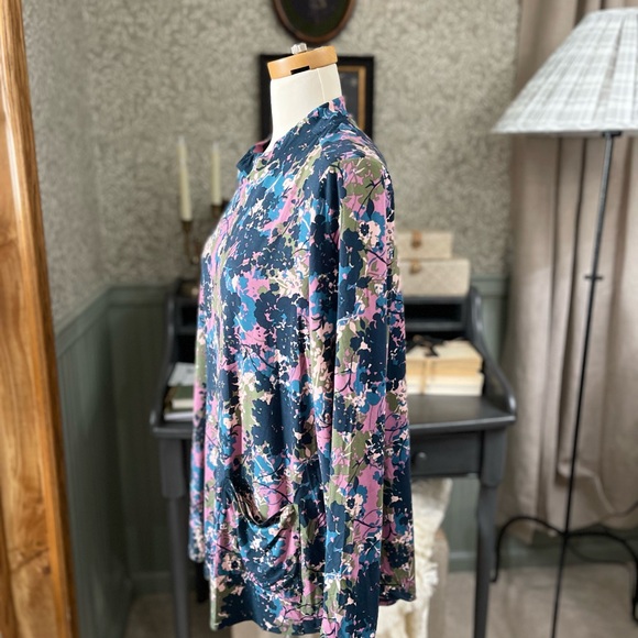 LOGO by Lori Goldstein Floral Blouse - Blue and Pink - Picture 4 of 7